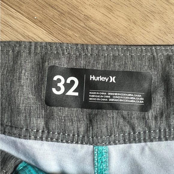 Men’s Hurley Board Shorts - Picture 2 of 3